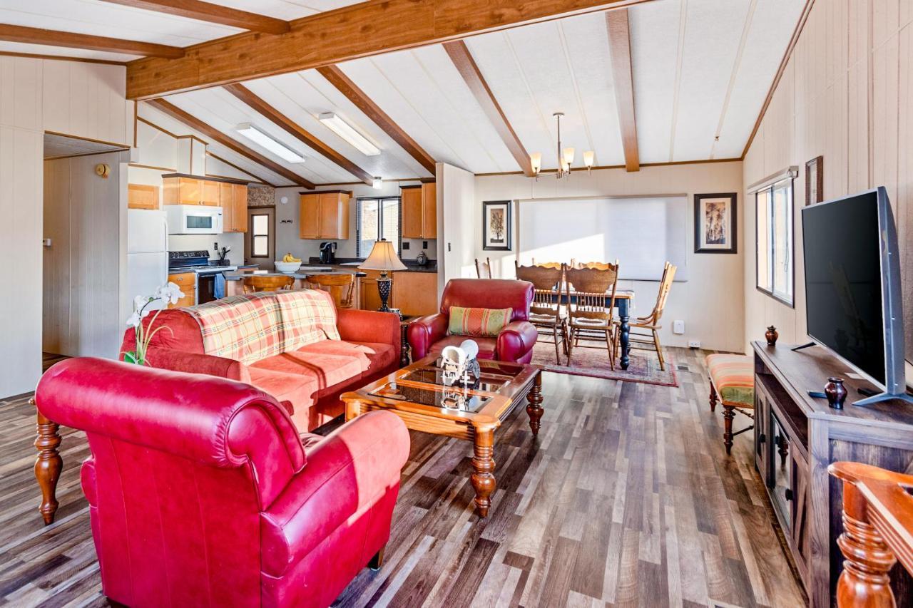 Downtown Harrison Lakefront Getaway Экстерьер фото